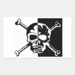 Cráneo y Crosbones del pirata del Dos-Tono Rectangular Pegatinas