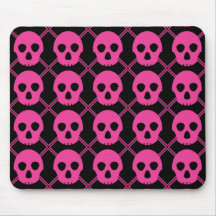 Cráneos rosados en Mousepad negro