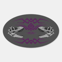 Cráneos tribales de T-Rex púrpuras Pegatina De Oval Personalizadas