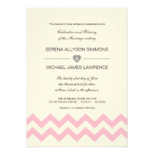 Crema de marfil e invitaciones rosadas del boda de invitaciones personalizada