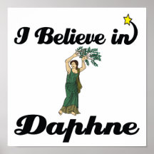 creo en daphne poster