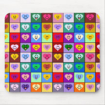 Cuadrados sonrientes de los corazones del arco iri tapete de ratones