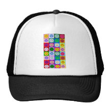 Cuadrados sonrientes multicolores gorro