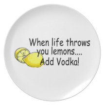 Cuando la vida le lanza los limones añaden la vodk plato para fiesta