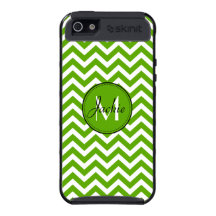 Cubierta verde con monograma del iPhone 5 de Skini