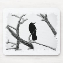 Cuervo Edgar Allan Poe del invierno de B&W Tapete De Ratones