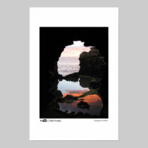 Cueva del mar - foto del finalista del año posters