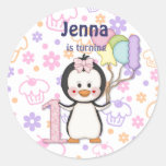 Cumpleaños del chica de Cutie- del pingüino primer Pegatina