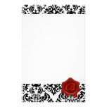 DAMASCO BLANCO Y NEGRO, MONOGRAMA ROJO DEL SELLO D  PAPELERIA DE DISEÑO