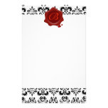 DAMASCO BLANCO Y NEGRO, MONOGRAMA ROJO DEL SELLO D PAPELERIA