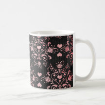 damasco bonito del rosa del corazón en negro lavad taza