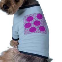 Damasco de las rosas fuertes con los lunares rosad camisetas de perrito