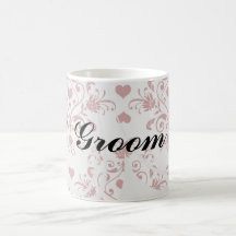 damasco rojo del corazón en el amor blanco de la t tazas de café