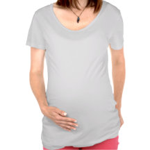 Danza de vientre rosada en curso camisetas de maternidad