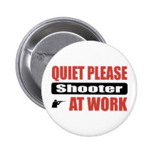 De la tranquilidad pistola por favor en el trabajo pins