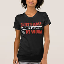 De la tranquilidad Software Engineer por favor en  Camiseta