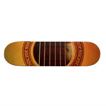 Detalle de la guitarra acústica patín personalizado