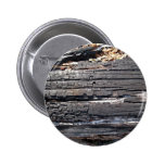 Detalle del registro de madera quemado con la supe pin
