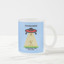 Día extraterrestre de la abducción taza de café