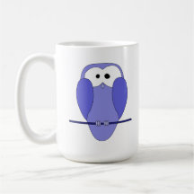Dibujo animado lindo del búho. Azul Taza