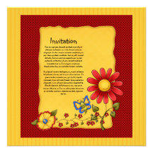 Diseño lindo de la mariposa y de las flores comunicados