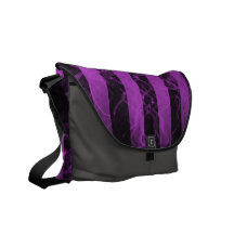 Diseño negro de la raya de Verticle y púrpura punk Bolsas De Mensajeria