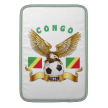 Diseños del fútbol de la república de Congo Fundas MacBook