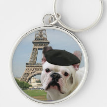 Dogo francés en el llavero de París