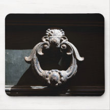 Doorknocker romano dramático alfombrilla de raton