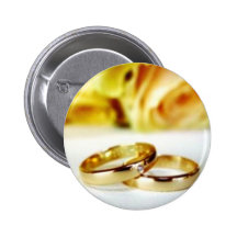 Dos anillos de bodas del oro pin