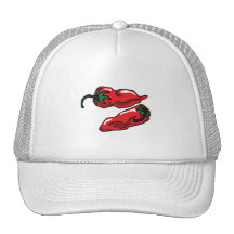 Dos arrugaron los troncos de las pimientas rojas g gorro