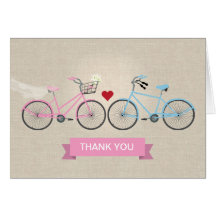 Dos bicicletas que casan rosa le agradecen tarjeta