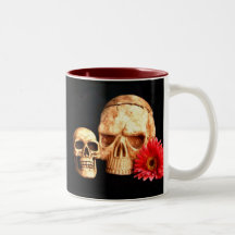 Dos cráneos y una margarita tazas