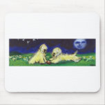 Dos wheatens debajo de la luna alfombrilla de raton