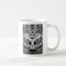 Draco en tinta taza de café