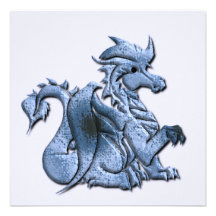 Dragón con alas azul en una invitación