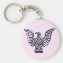 Eagle de oro en pálido - rosa, lila, fondo de colo llaveros