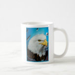 Eagle y taza del cielo