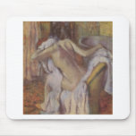 Edgar Degas - después del baño para secar el desnu Alfombrillas De Raton