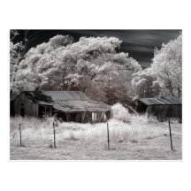 Edificios agrícolas abandonados escénicos postal