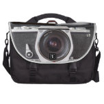 Efecto de la cámara de SLR sobre bolso del viajero