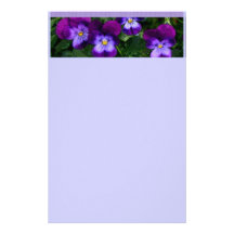 Efectos de escritorio de las violetas del arte de   papeleria