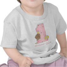 El 1r cumpleaños del chica camiseta