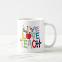 El amor vivo enseña tazas
