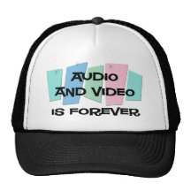 El audio y el vídeo es Forever Gorra
