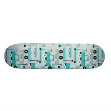 El azul de los muchachos rueda los camiones retros tablas de patinar