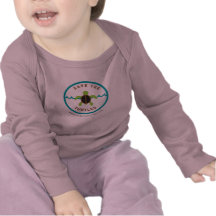 El bebé ahorra tortugas de mar camiseta