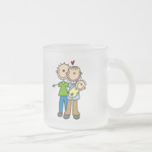 El bebé hace tres camisetas y regalos tazas de café