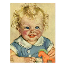El bebé rubio lindo del rizo del vintage sonríe co postal