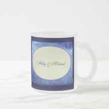 El bígaro azul y la marfil crean para requisitos p taza